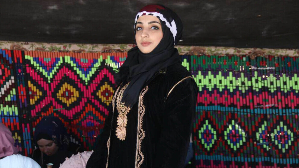 JINHAGENCY  Women of Deir ez-Zor preserve their traditional clothes